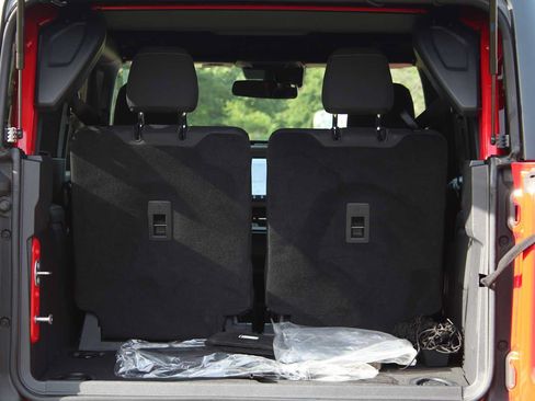 Used 2023 Ford Bronco Wildtrak AWD/4WD image 12