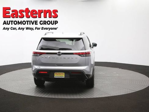Used 2025 Nissan Pathfinder SV FWD image 42