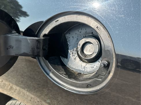 Used 2022 Buick Enclave Essence w/ Experience Buick Package image 16