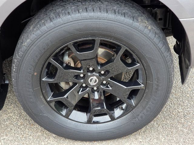 Used 2020 Nissan Frontier SV w/ Midnight Edition Floor Mats AWD/4WD image 10