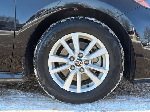 Used 2025 Toyota Camry LE image 10