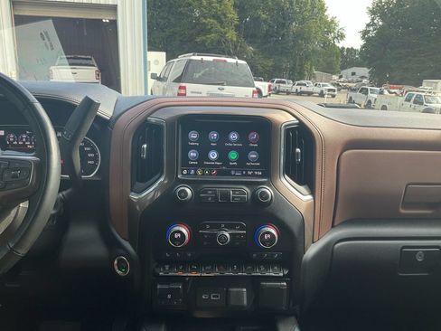 Used 2023 Chevrolet Silverado 3500 High Country w/ Z71 Off-Road Package AWD/4WD image 20