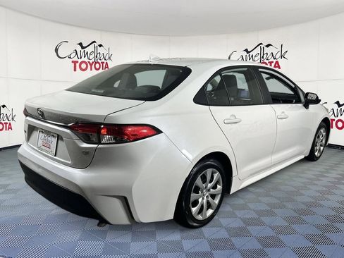 Used 2024 Toyota Corolla LE image 7