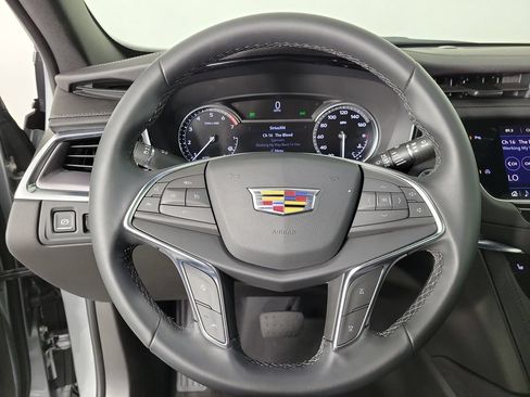 Certified 2025 Cadillac XT5 Luxury FWD image 20