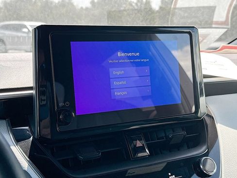 Used 2025 Toyota Corolla SE w/ Convenience Package FWD image 20