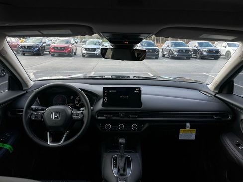 New 2026 Honda HR-V EX-L image 10