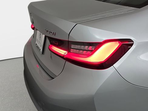 Used 2019 BMW 330i xDrive Sedan w/ Convenience Package image 35