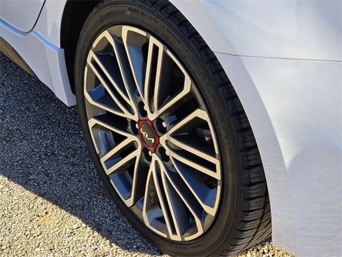Used 2023 Kia Forte GT w/ GT2 Package image 7