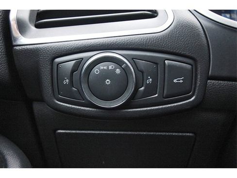 Used 2018 Ford Edge Titanium w/ Technology Package image 21