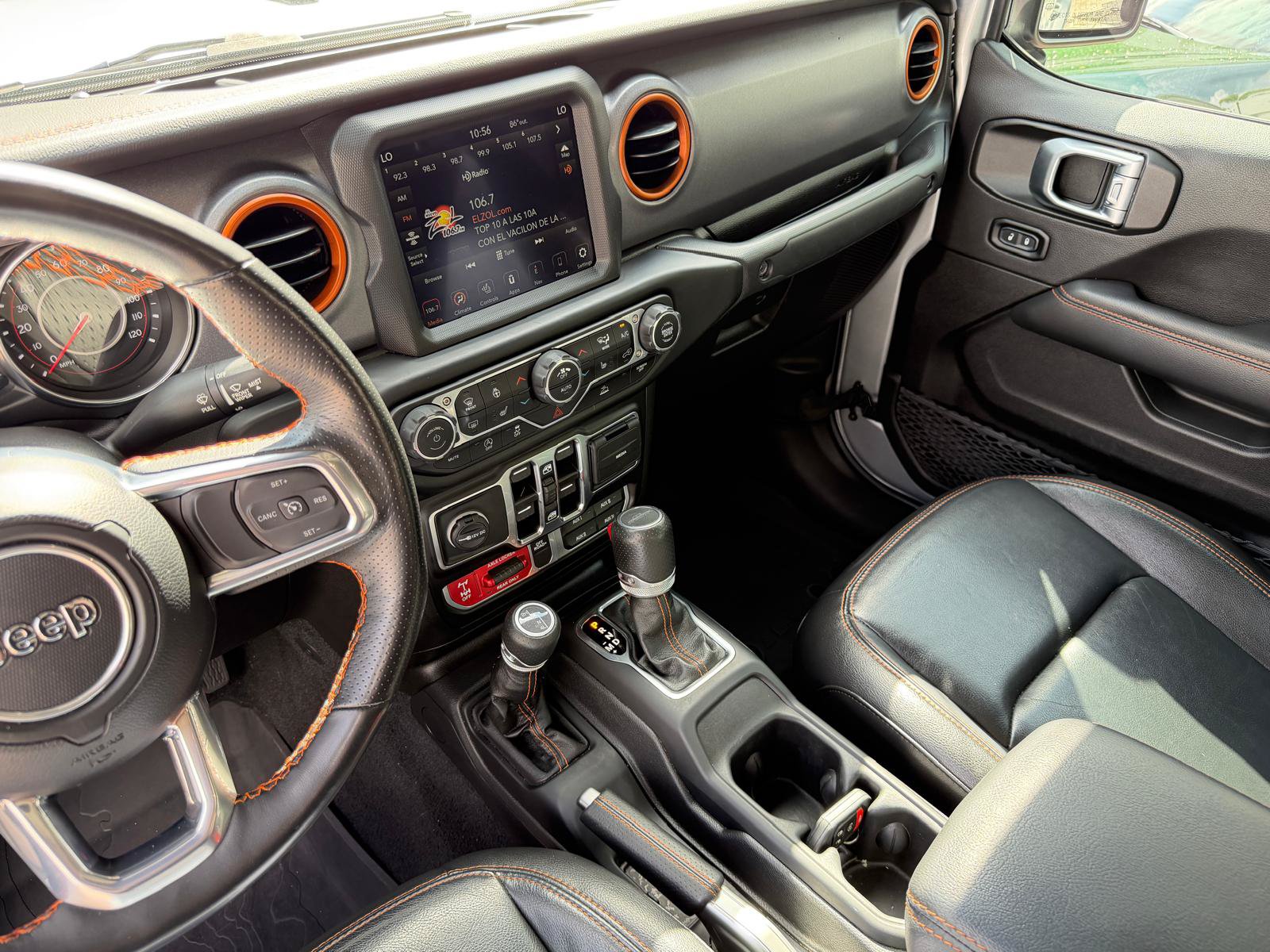 Used 2022 Jeep Gladiator Mojave w/ LED Lighting Group AWD/4WD image 38