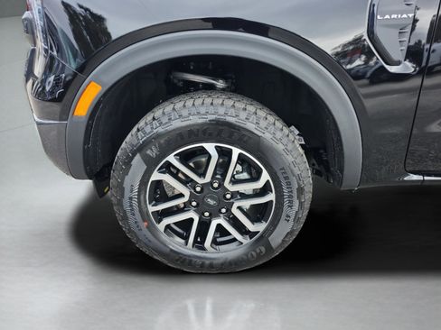 New 2025 Ford Ranger Lariat w/ FX4 Off-Road Package image 30