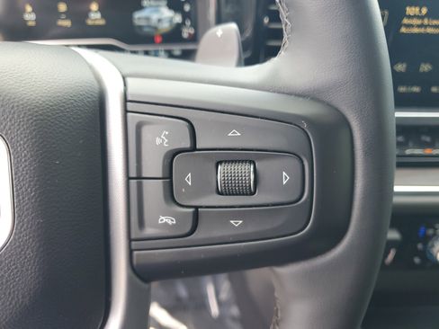 Used 2023 GMC Sierra 1500 SLT w/ SLT Convenience Package image 17