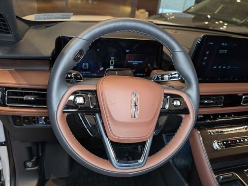 New 2026 Lincoln Aviator Reserve w/ Jet Appearance Package image 32