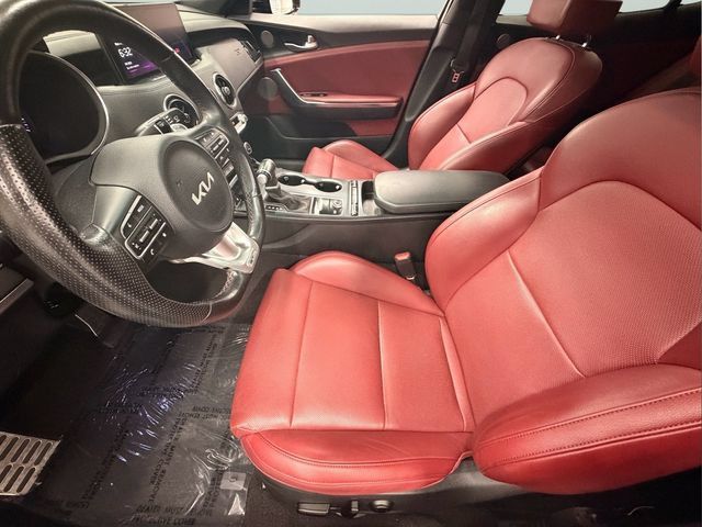 Used 2023 Kia Stinger GT-Line w/ Sun & Sound Package RWD image 13
