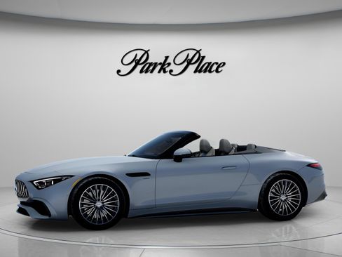 New 2026 Mercedes-Benz SL 43 AMG AMG SL 43 image 4