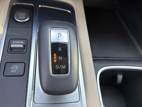 Used 2023 INFINITI QX60 Sensory w/ Vision Package AWD/4WD image 19