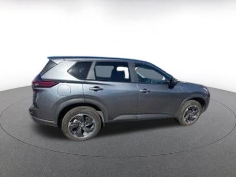 Used 2025 Nissan Rogue SV image 10