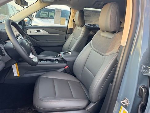 New 2026 Ford Explorer Active w/ Active Comfort Package image 10