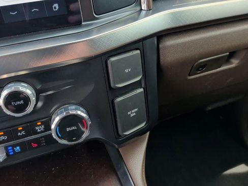 Used 2024 Ford F250 King Ranch w/ Chrome Package AWD/4WD image 33