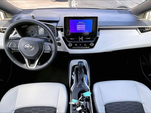 Certified 2025 Toyota Corolla SE FWD image 16