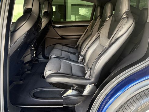 Used 2016 Tesla Model X 60D image 13