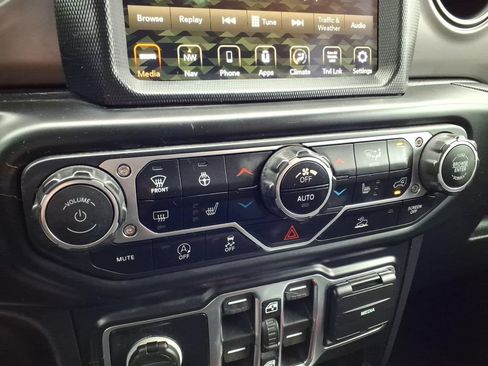 Used 2021 Jeep Gladiator Sport AWD/4WD image 24