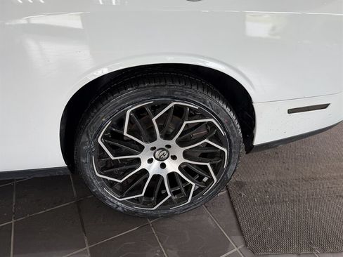 Used 2016 Dodge Challenger SXT RWD image 24