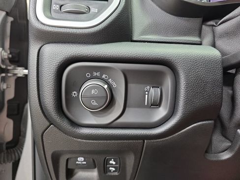 Used 2021 RAM 1500 Big Horn AWD/4WD image 24
