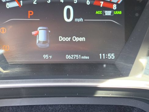 Used 2017 Honda CR-V Touring image 34
