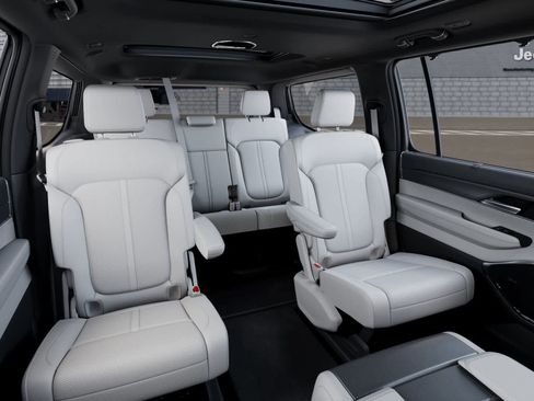 New 2026 Jeep Grand Wagoneer Limited AWD/4WD image 15