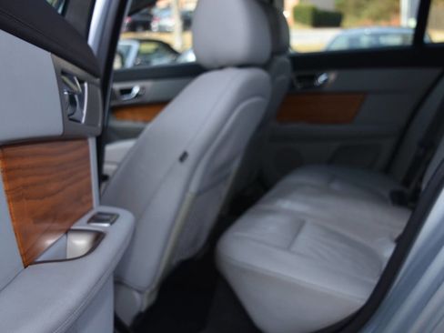 Used 2009 Jaguar XF Luxury image 25
