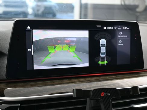 Used 2020 BMW 530i w/ Convenience Package image 17