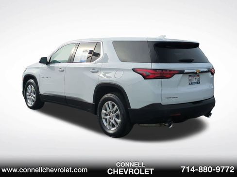 Used 2023 Chevrolet Traverse LS w/ Safety Package image 7
