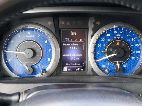 Used 2016 Toyota Sienna XLE FWD image 16