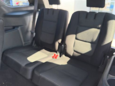 Used 2019 Ford Explorer XLT w/ Class III Trailer Tow Package FWD image 16