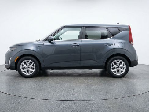Used 2025 Kia Soul LX w/ LX Technology Package image 5