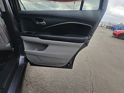 Used 2019 Honda Pilot EX image 29