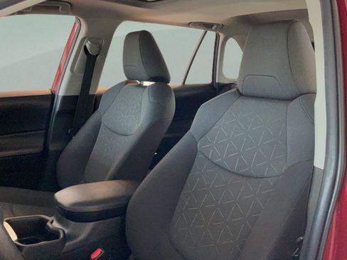 Certified 2023 Toyota RAV4 XLE w/ Convenience Package FWD image 20