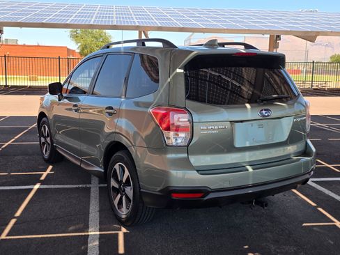 Used 2018 Subaru Forester 2.5i Premium AWD/4WD image 3