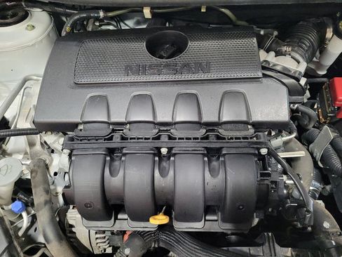 Used 2019 Nissan Sentra SR w/ Premium Package (SR) FWD image 30