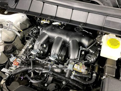 New 2026 Nissan Pathfinder SL FWD image 34