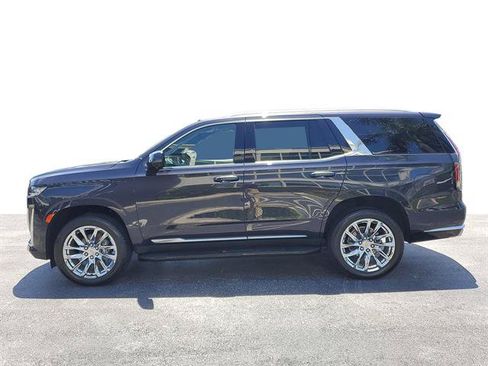 Certified 2023 Cadillac Escalade Premium Luxury w/ LPO, Radiant Package AWD/4WD image 21