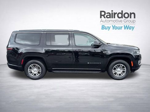 Used 2023 Jeep Wagoneer 4WD image 9