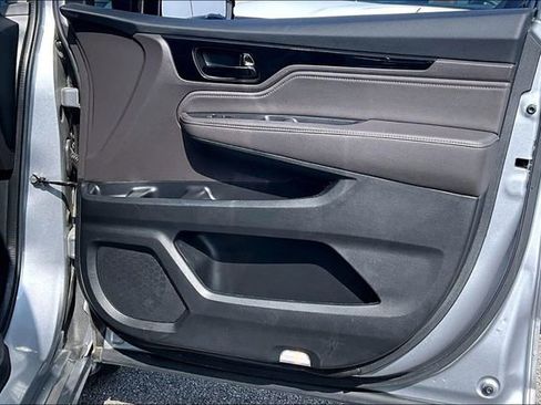 Used 2023 Honda Odyssey Elite image 29