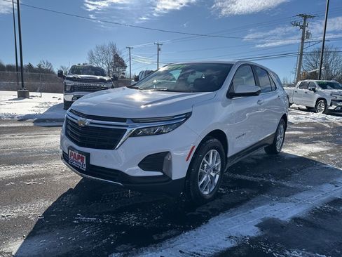 Used 2024 Chevrolet Equinox LT image 9