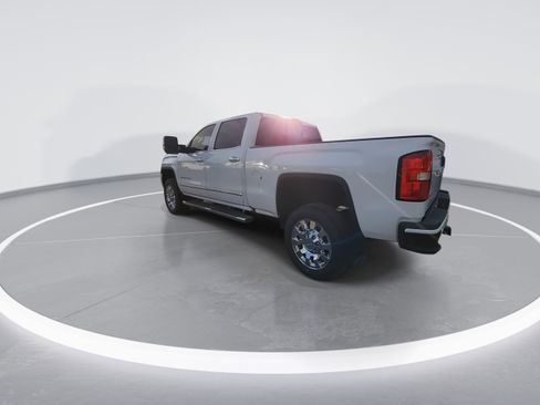 Used 2019 GMC Sierra 2500 Denali image 6