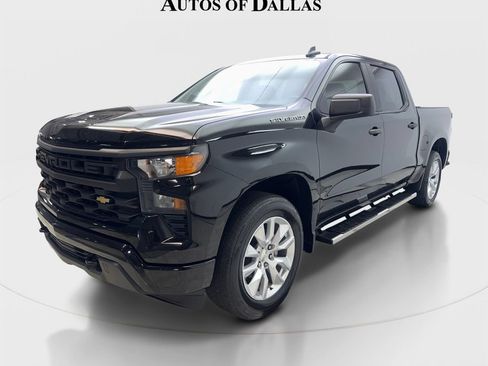 Used 2023 Chevrolet Silverado 1500 Custom RWD image 2