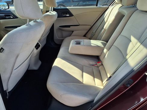Used 2016 Honda Accord EX image 17
