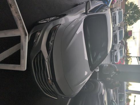 Used 2020 Chevrolet Malibu LT FWD image 4