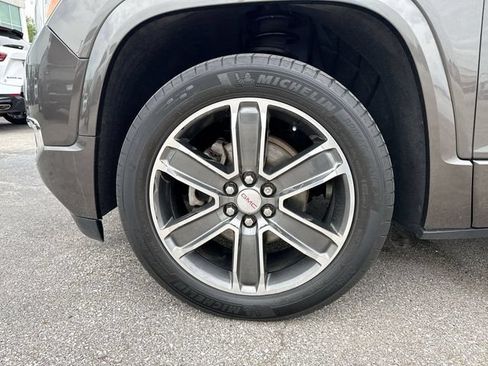 Used 2019 GMC Acadia Denali AWD/4WD image 10